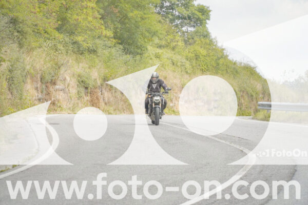 <h1 class="product-title">thumb_FF105649</h1>