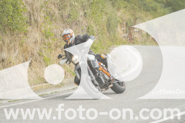 <h1 class="product-title">thumb_FF105665-1</h1>