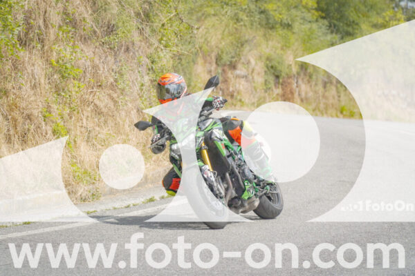 <h1 class="product-title">thumb_FF105680</h1>