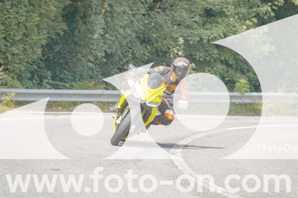 <h1 class="product-title">thumb_FF105684</h1>