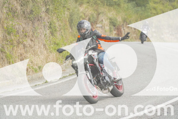 <h1 class="product-title">thumb_FF105690</h1>