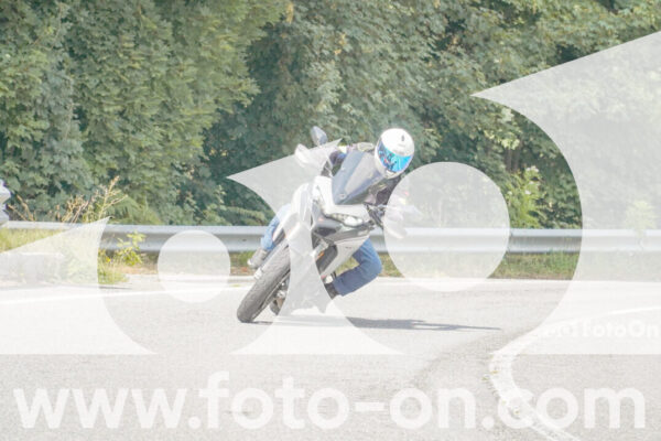<h1 class="product-title">thumb_FF105731</h1>