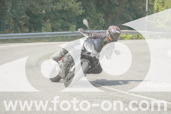 <h1 class="product-title">thumb_FF105784</h1>