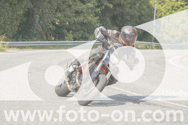 <h1 class="product-title">thumb_FF105831</h1>