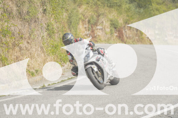 <h1 class="product-title">thumb_FF105834-1</h1>