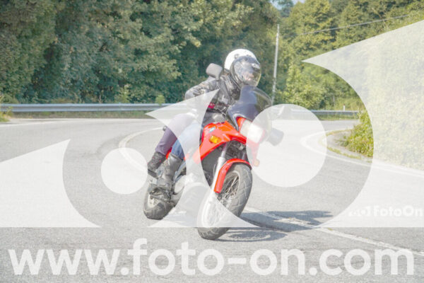 <h1 class="product-title">thumb_FF105883</h1>