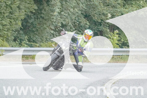 <h1 class="product-title">thumb_FF105893</h1>
