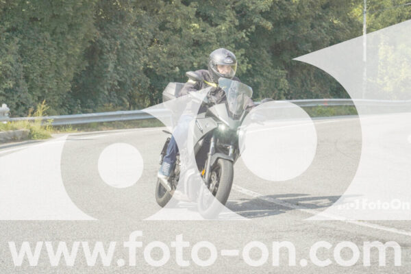 <h1 class="product-title">thumb_FF105903</h1>