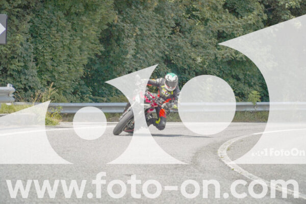 <h1 class="product-title">thumb_FF105916</h1>