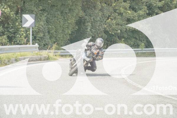 <h1 class="product-title">thumb_FF105922-1</h1>