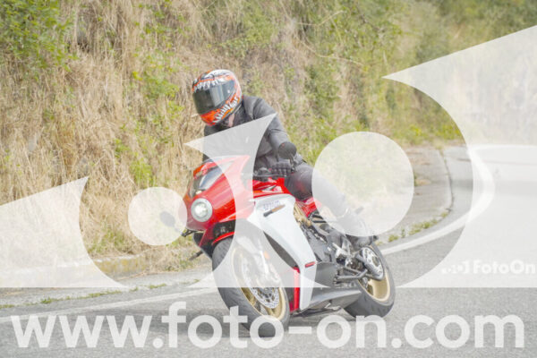 <h1 class="product-title">thumb_FF105926</h1>
