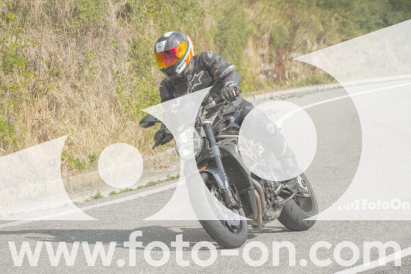 <h1 class="product-title">thumb_FF105965</h1>