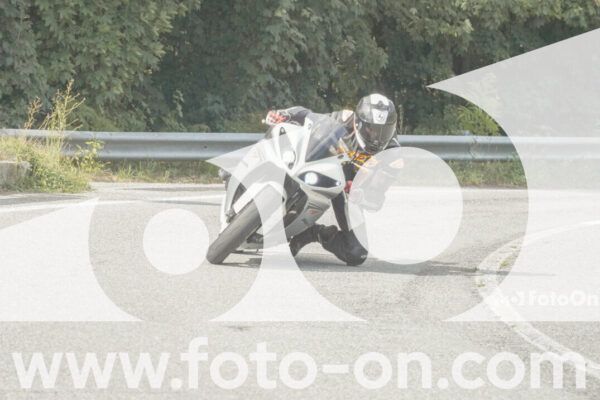 <h1 class="product-title">thumb_FF105980</h1>