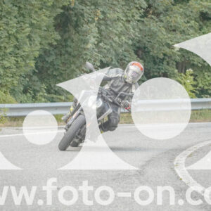 thumb_FF105983