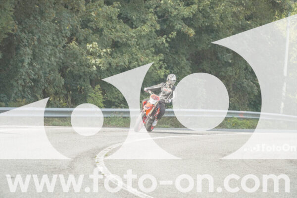<h1 class="product-title">thumb_FF106009</h1>