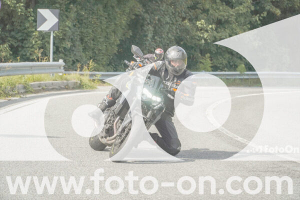 <h1 class="product-title">thumb_FF106019</h1>