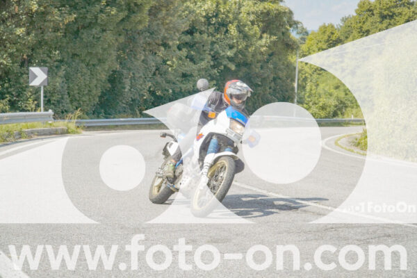 <h1 class="product-title">thumb_FF106028</h1>
