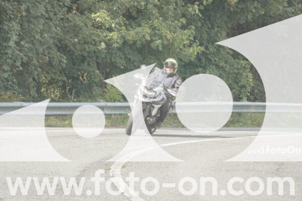 <h1 class="product-title">thumb_FF106029</h1>