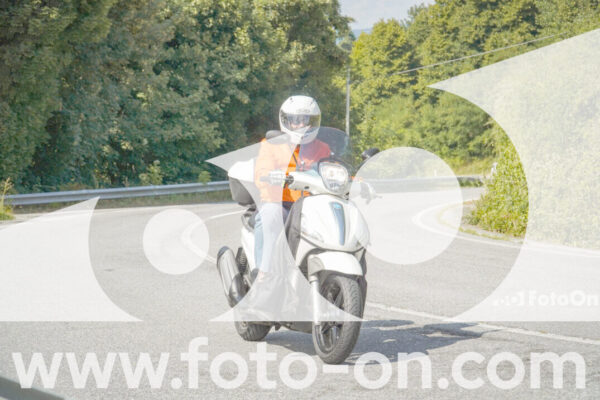 <h1 class="product-title">thumb_FF106035</h1>