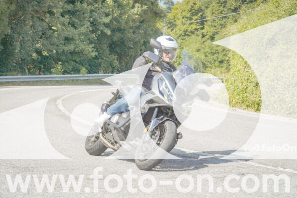 <h1 class="product-title">thumb_FF106045</h1>