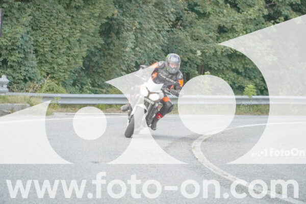 <h1 class="product-title">thumb_FF106053</h1>