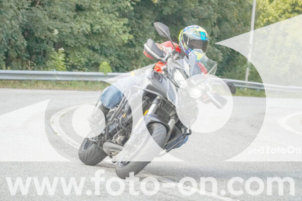 <h1 class="product-title">thumb_FF106062</h1>