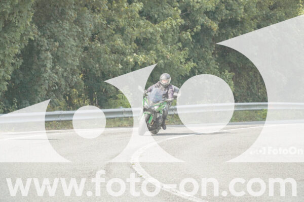 <h1 class="product-title">thumb_FF106064-1</h1>