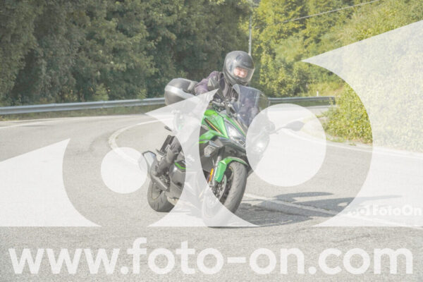 <h1 class="product-title">thumb_FF106065</h1>