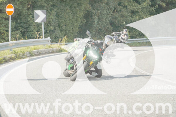 <h1 class="product-title">thumb_FF106083-1</h1>