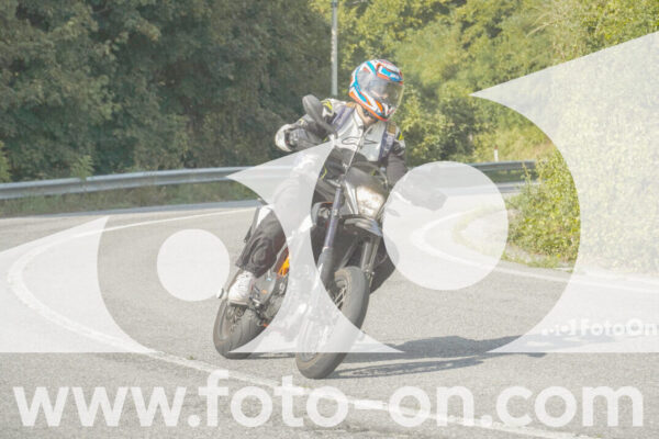 <h1 class="product-title">thumb_FF106094-1</h1>