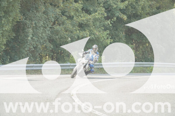 <h1 class="product-title">thumb_FF106120-1</h1>