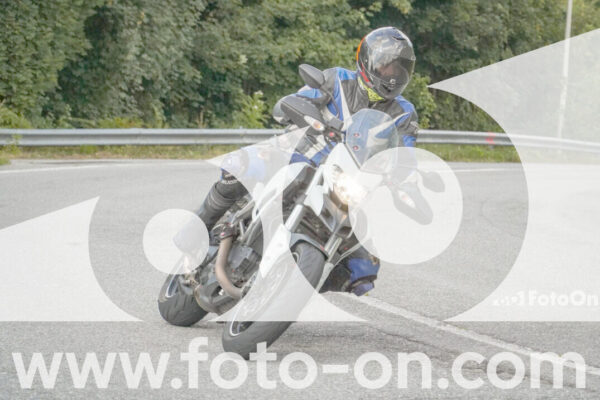 <h1 class="product-title">thumb_FF106129</h1>