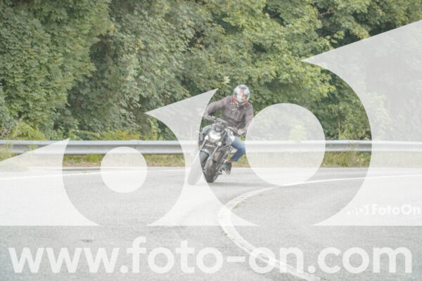<h1 class="product-title">thumb_FF106133</h1>