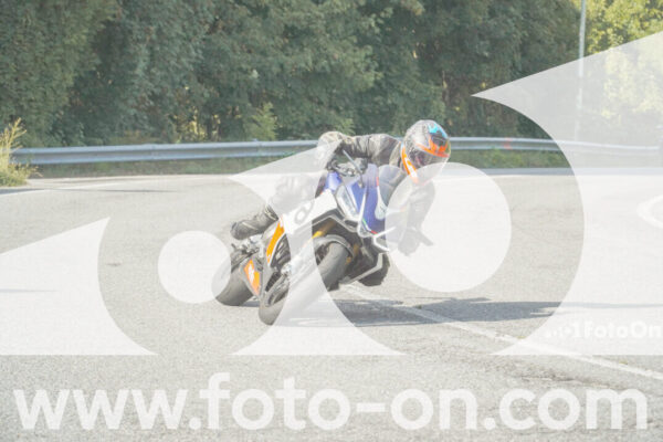 <h1 class="product-title">thumb_FF106135-1</h1>