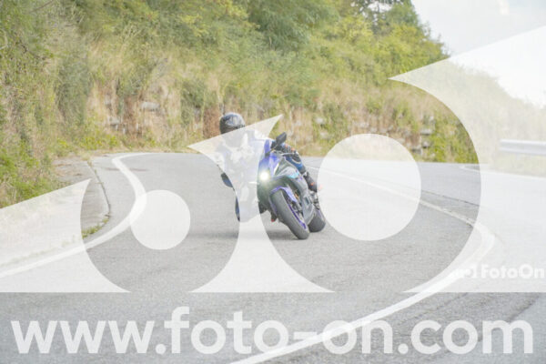 <h1 class="product-title">thumb_FF106136</h1>