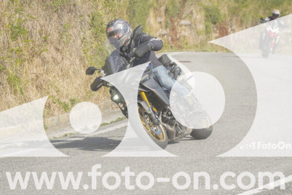 <h1 class="product-title">thumb_FF106140-1</h1>