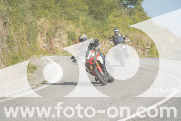<h1 class="product-title">thumb_FF106141</h1>