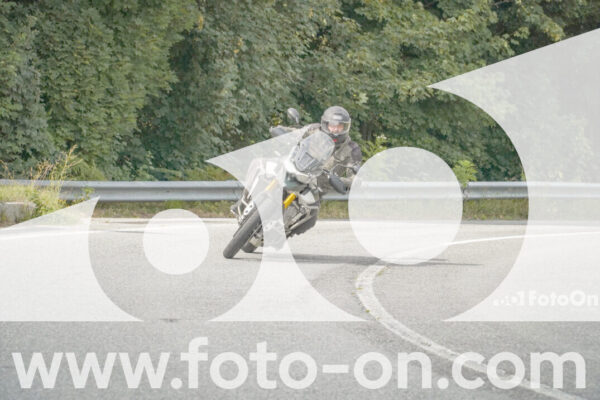 <h1 class="product-title">thumb_FF106207</h1>