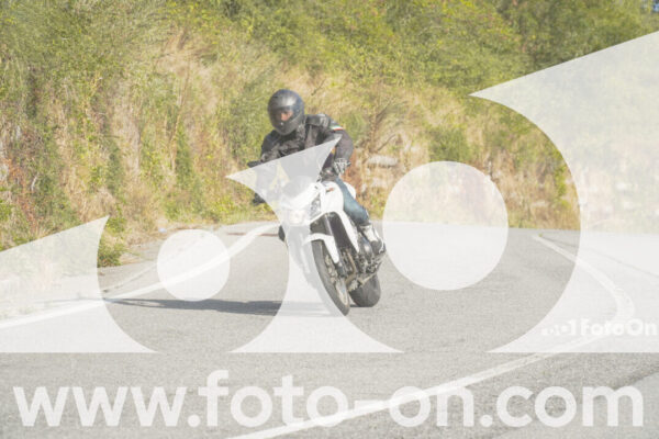 <h1 class="product-title">thumb_FF106213</h1>