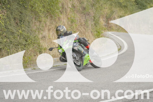 <h1 class="product-title">thumb_FF106223</h1>