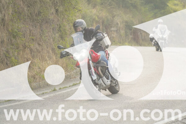 <h1 class="product-title">thumb_FF106251</h1>