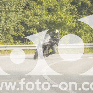 thumb_FF106256-1