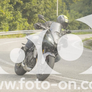 thumb_FF106257