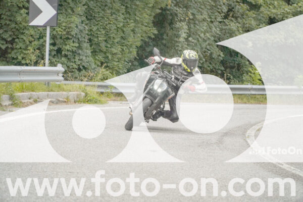 <h1 class="product-title">thumb_FF106268</h1>