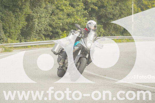 <h1 class="product-title">thumb_FF106278</h1>