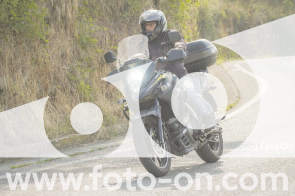 <h1 class="product-title">thumb_FF106289-1</h1>