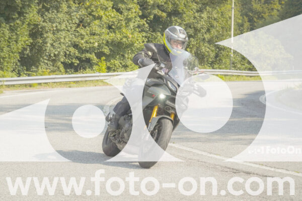 <h1 class="product-title">thumb_FF106295</h1>
