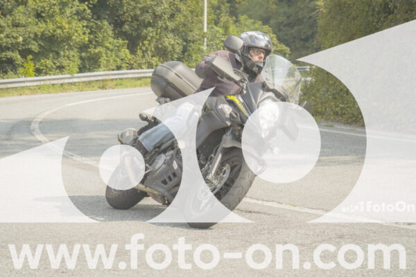 <h1 class="product-title">thumb_FF106303</h1>