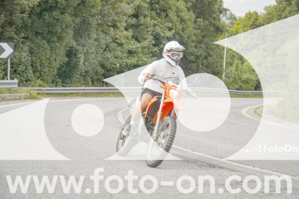 <h1 class="product-title">thumb_FF106350</h1>
