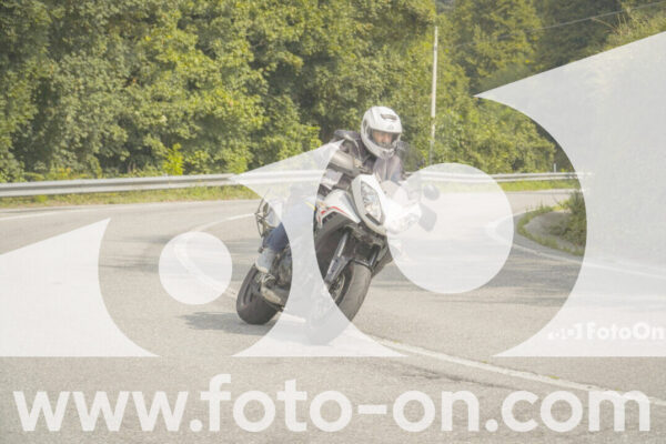 <h1 class="product-title">thumb_FF106366</h1>